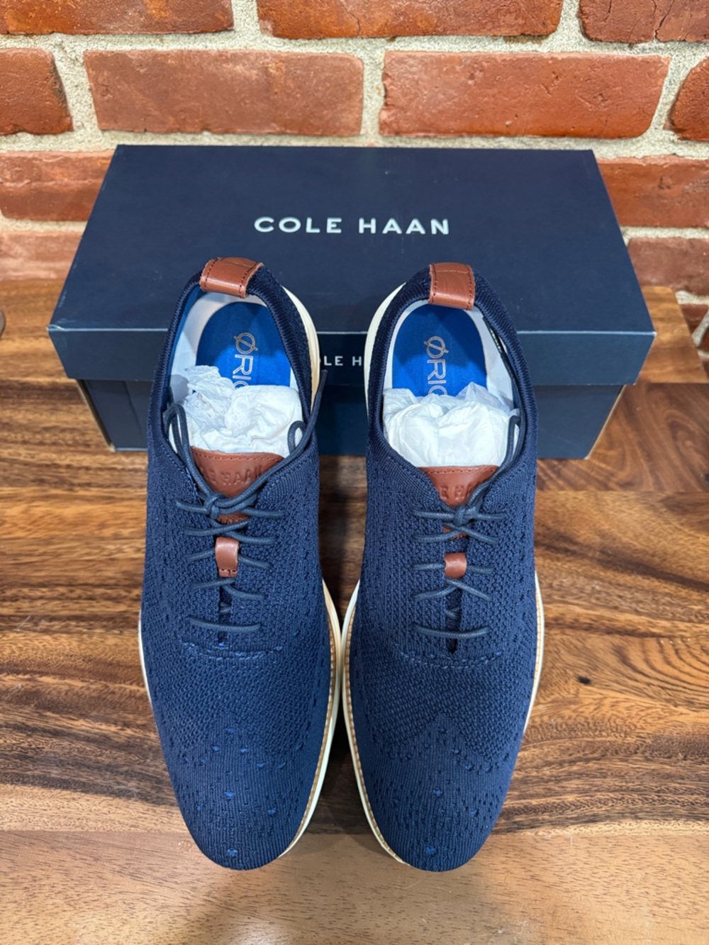 Cole Haan Navy Knit OriginalGrand Stitchlite
Wingtip Oxford. Size 12